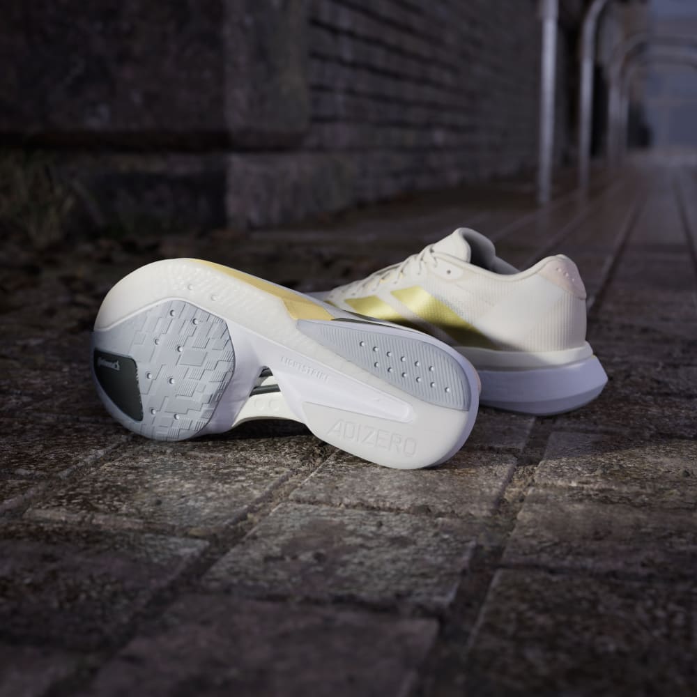 Кроссовки Adidas Adizero Boston 13 Shoes, цвет Chalk White/Gold Metallic/Orange Tint — фото 3
