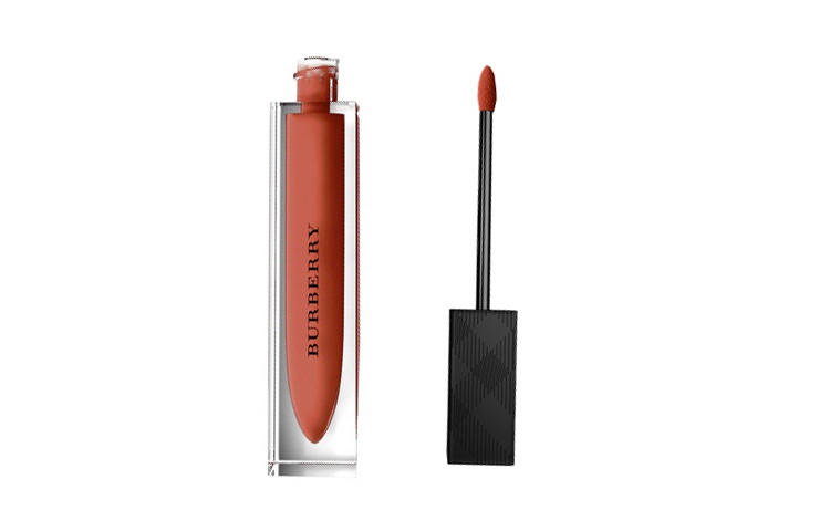 

Блеск для губ Kiss Glossy Finish Velour, легко растушевывается, 5,5 мл Burberry, коричневый