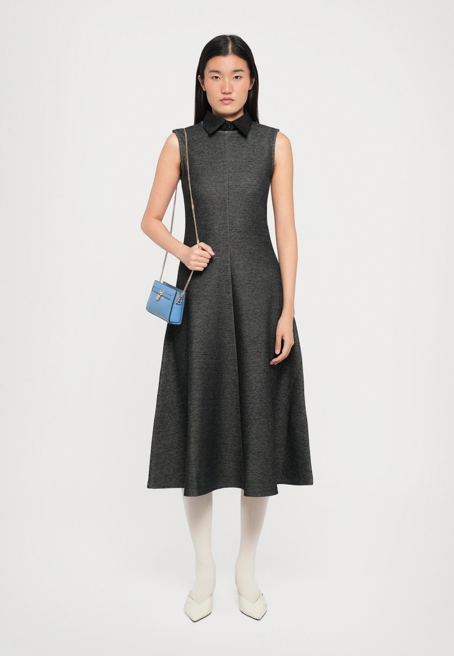 

Сумка кросс-боди MICHAEL Michael Kors HAMILTON XS CONV XBODY , French Blue/Light Blue