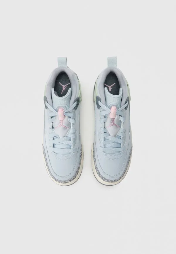 Кроссовки jordan spizike low унисекс Jordan, Aura/Iced Carmine/Wolf Grey/Cool Grey/Sail/Jade Aura — фото 4