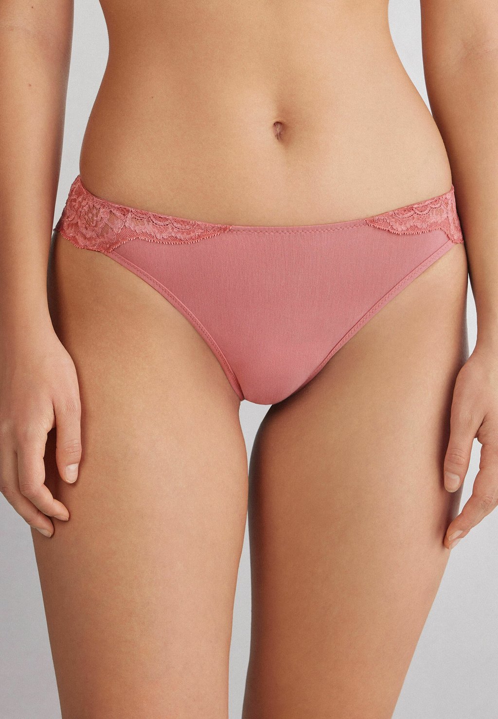 

Стринги SIMPLICITY Intimissimi, абрикос