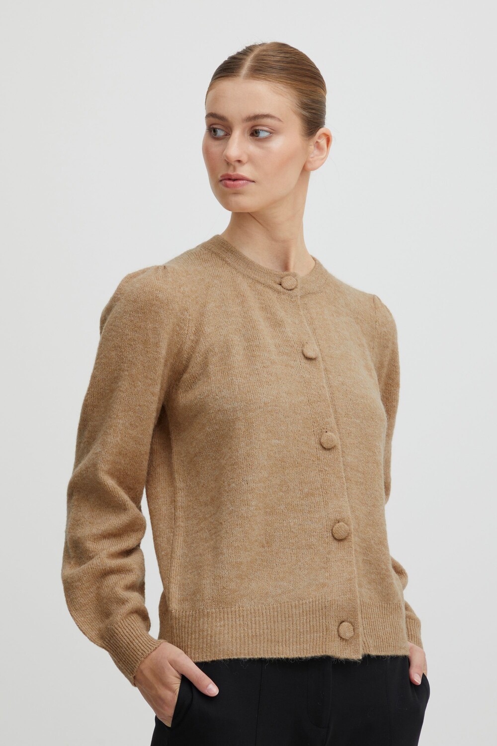 

Свитер ICHI Cardigan IHKAMARA CA4 20116699, натуральный