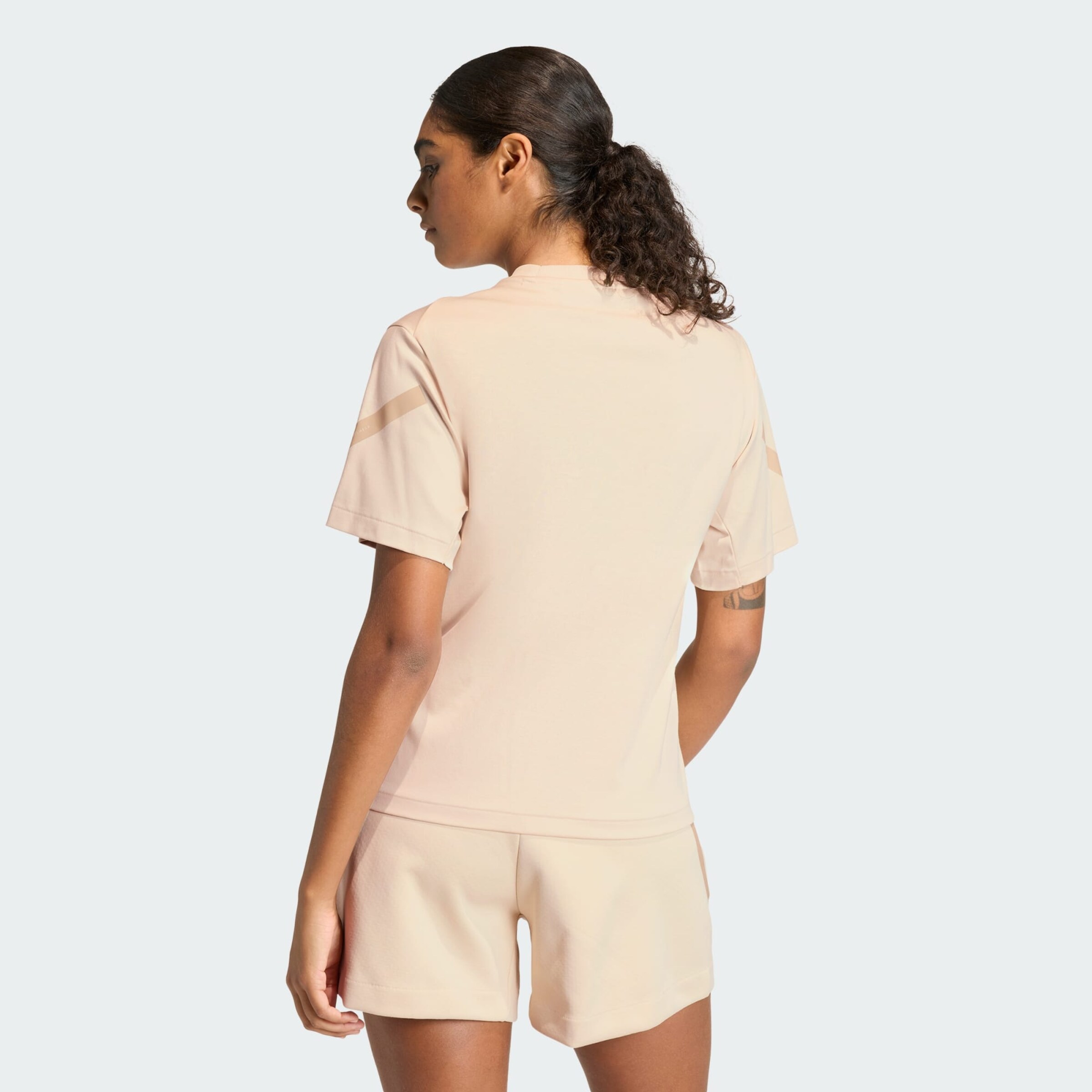 Adidas Sportswear Футболка для тренировок 'Z.N.E.' бежевого цвета — фото 3