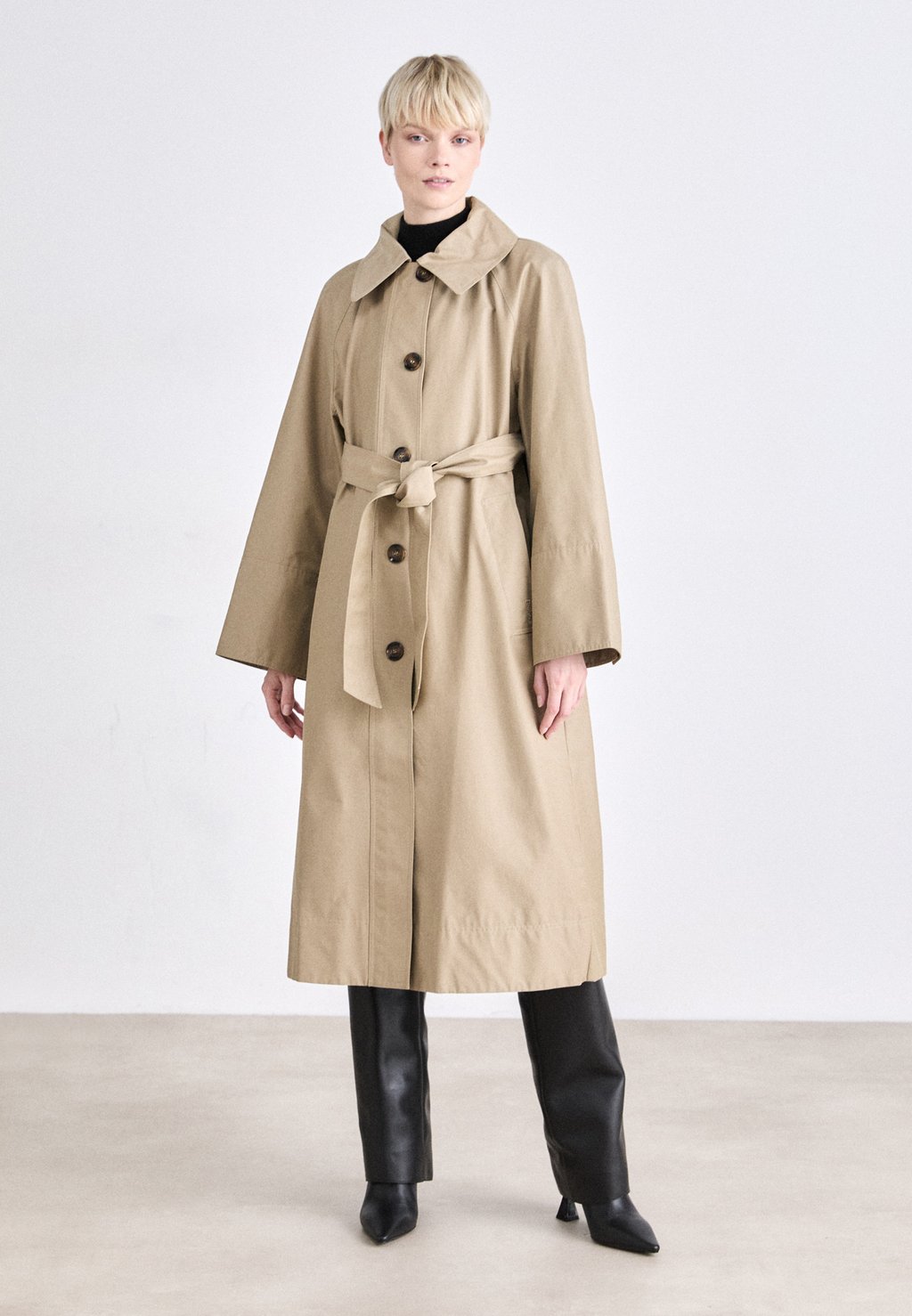 

Пальто-тренч BEATRIX SHOWERPROOF Barbour, светло-коричневый