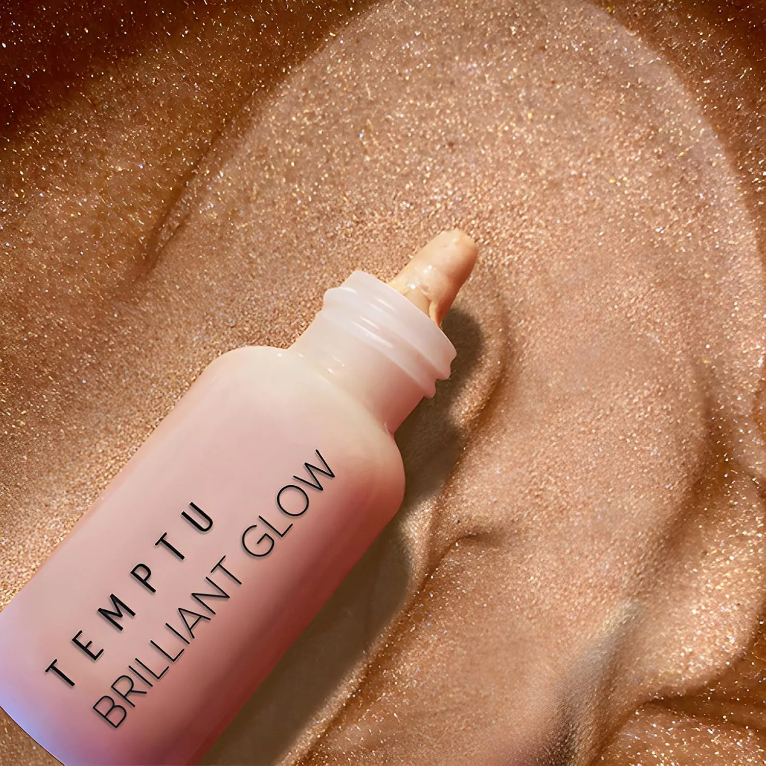 TEMPTU Brilliant Glow Illuminating Primer & Skin Perfector: Увлажняющая формула, естественный, сияющий эффект, подготавливает и выравнивает тон кожи, доступен в 2 оттенках., Medium/Deep — фото 4