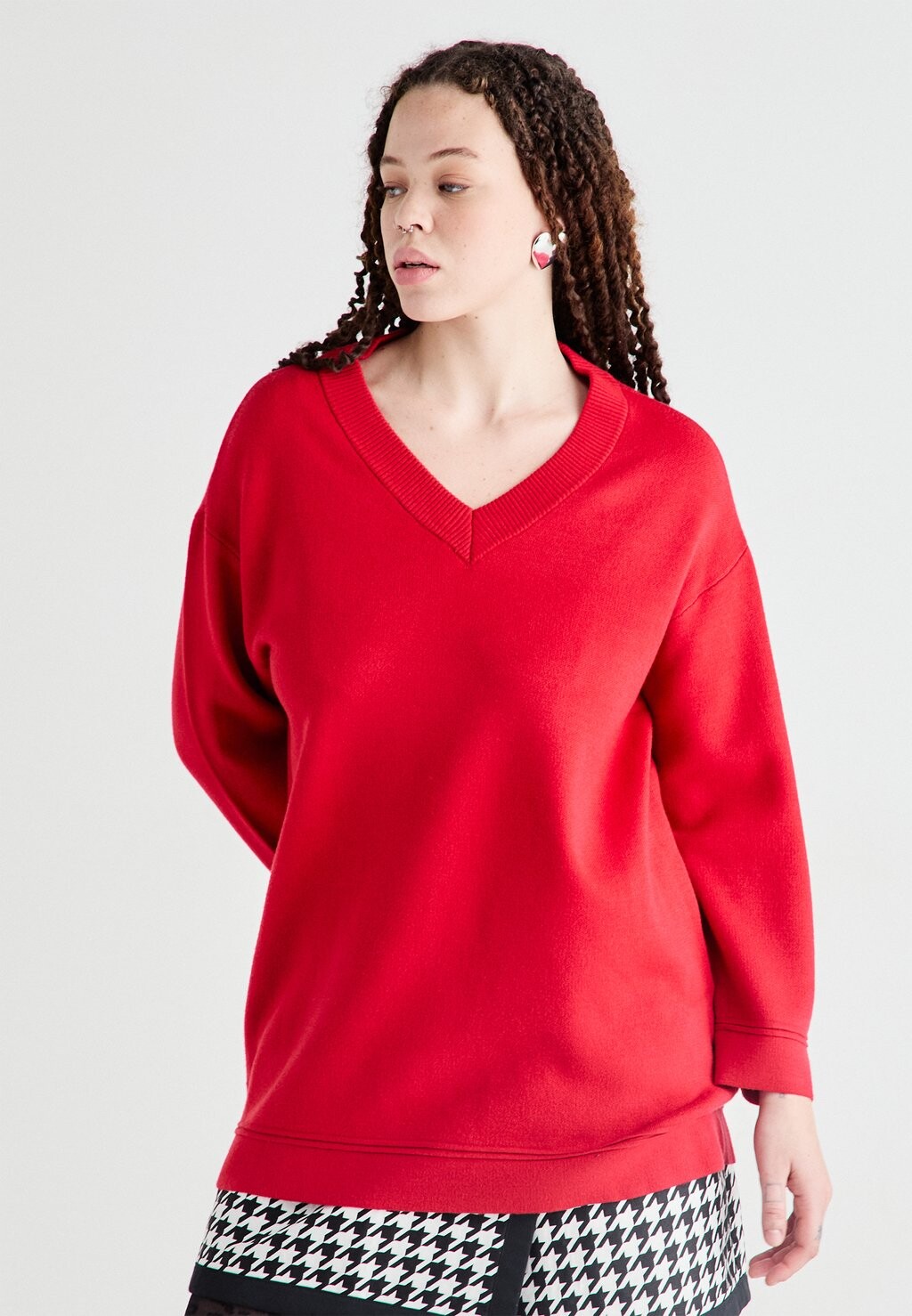

Джемпер VMCGOLD PIPING LONG Vero Moda Curve, красный