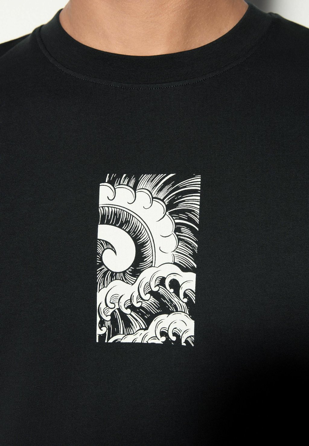 Футболка с принтом JAPANESE SURF GRAPHIC Next, черный — фото 3