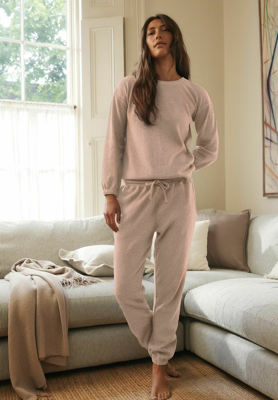 

Пижамный комплект Next COSY WAFFLE LONG SLEEVE SET, Neutral/Beige