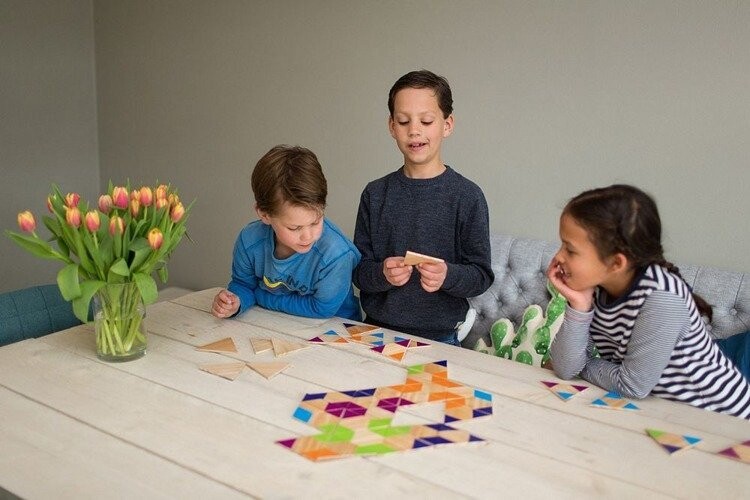 

BS Toys, Домино Треугольники