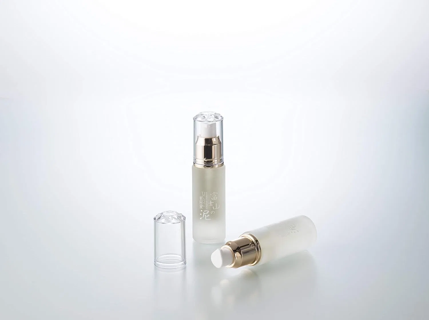 Сыворотка Hijiriko Cosmetics — Для лица с вулканической грязью Фудзи Elbow riko Serum W, 35 мл — фото 2