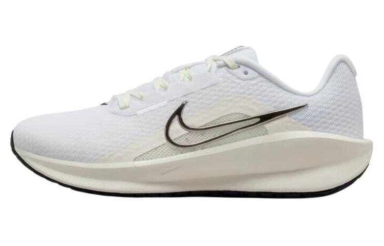 Кроссовки Nike Women, белый/черный