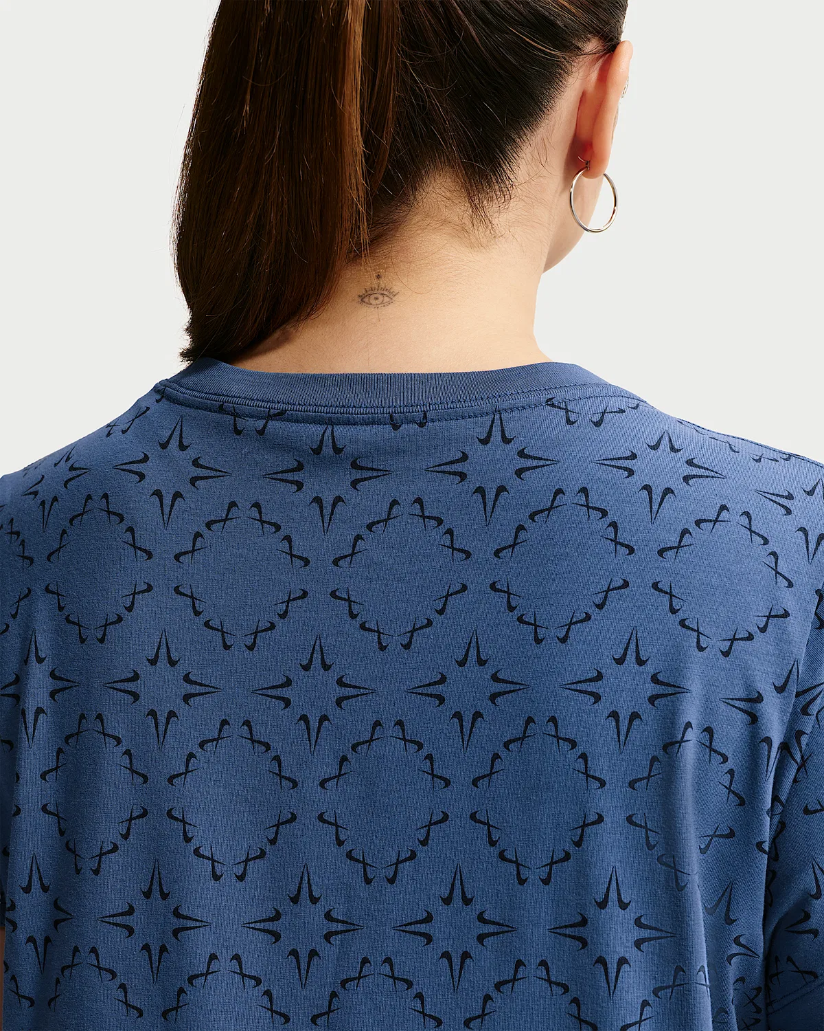 Женская укороченная футболка Slim (Plus Size) Nike Sportswear Chill Knit, Mystic Navy/Obsidian — фото 2