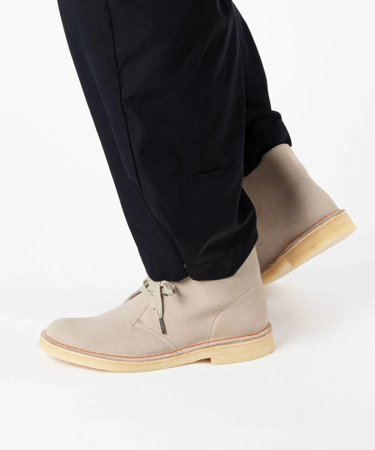 Ботинки Desert Boot из замши, CLARKS, бежевый