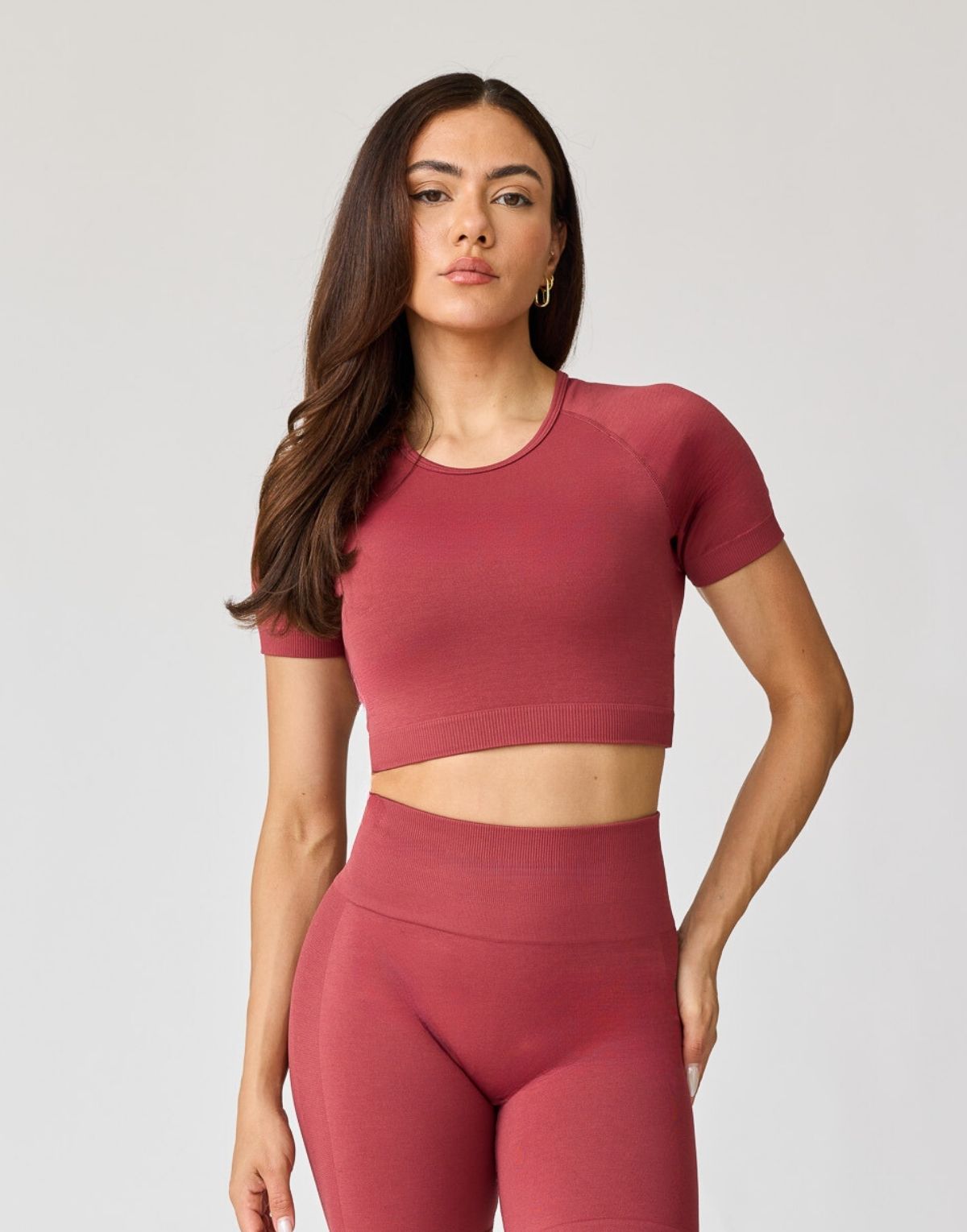 

Бесшовная укороченная футболка AirLite AVA Active, цвет clay red