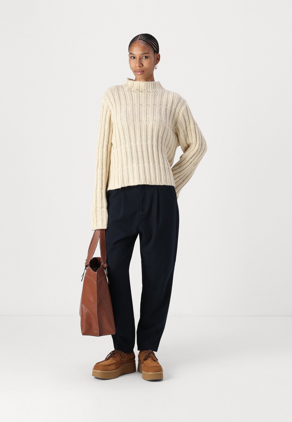 

Джемпер FELIPE SHORT T-NECK Modström, бежевый