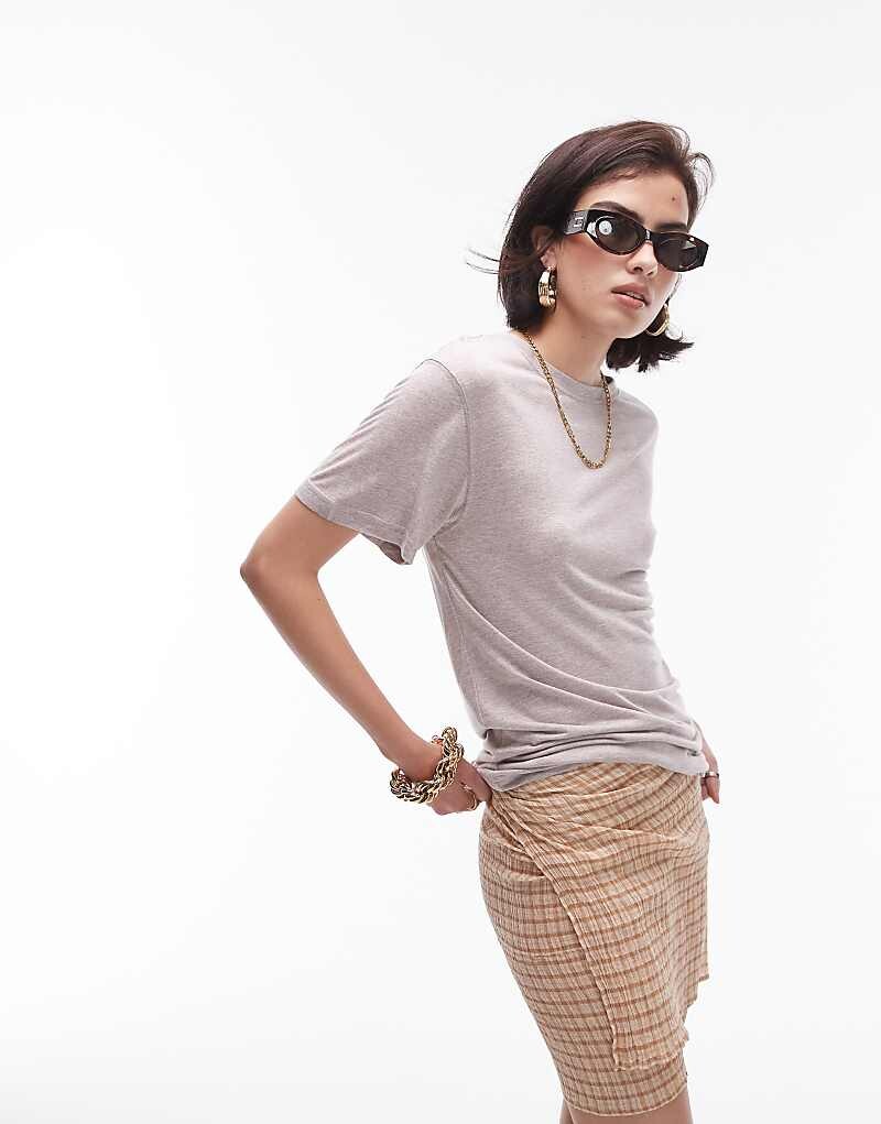 

Topshop – Premium – Футболка пестрая светло-бежевого цвета из модала