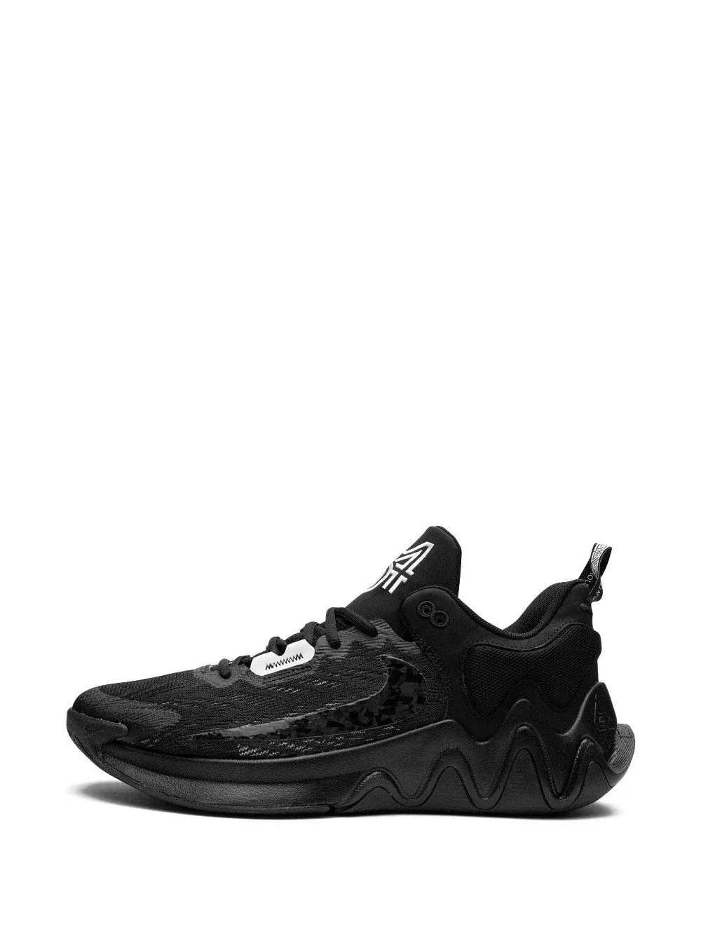 Детские баскетбольные кроссовки Nike Giannis Immortality DM0825 - черные HTAT10 — фото 3