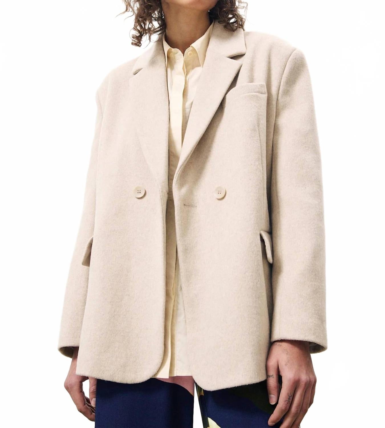 

Париж Пенда Оверсайз пиджак в кремовом цвете FRNCH