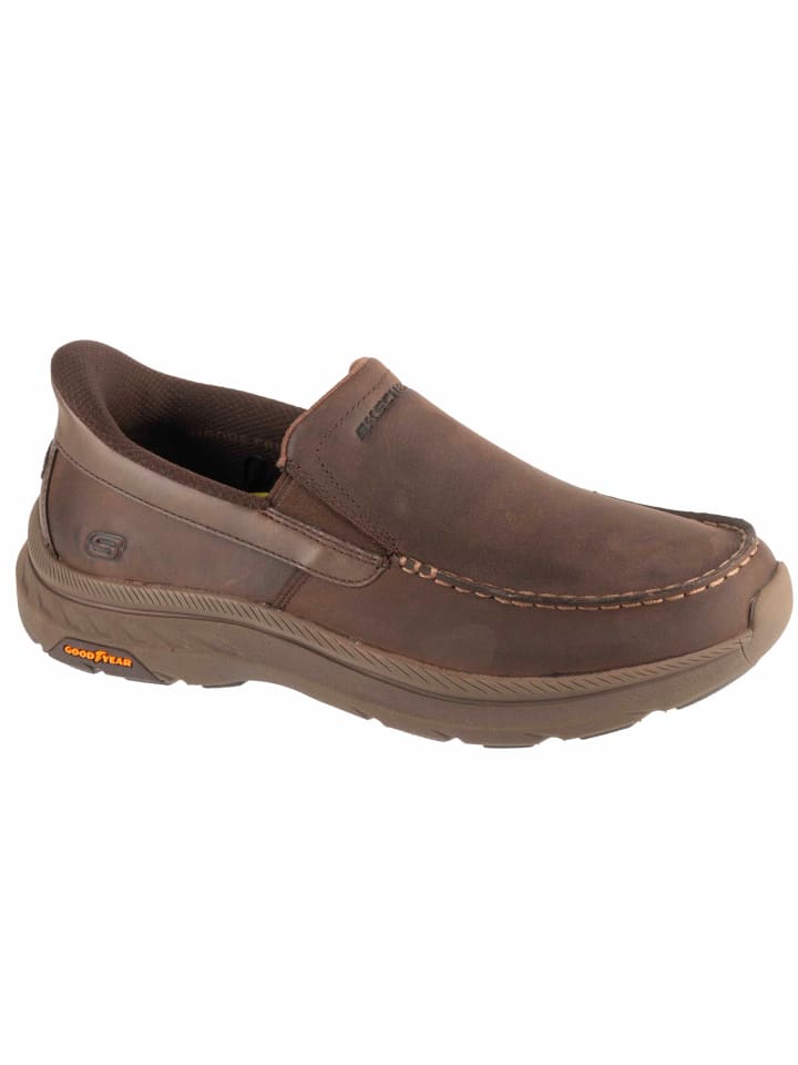 

Кроссовки на шнуровке Skechers, коричневый