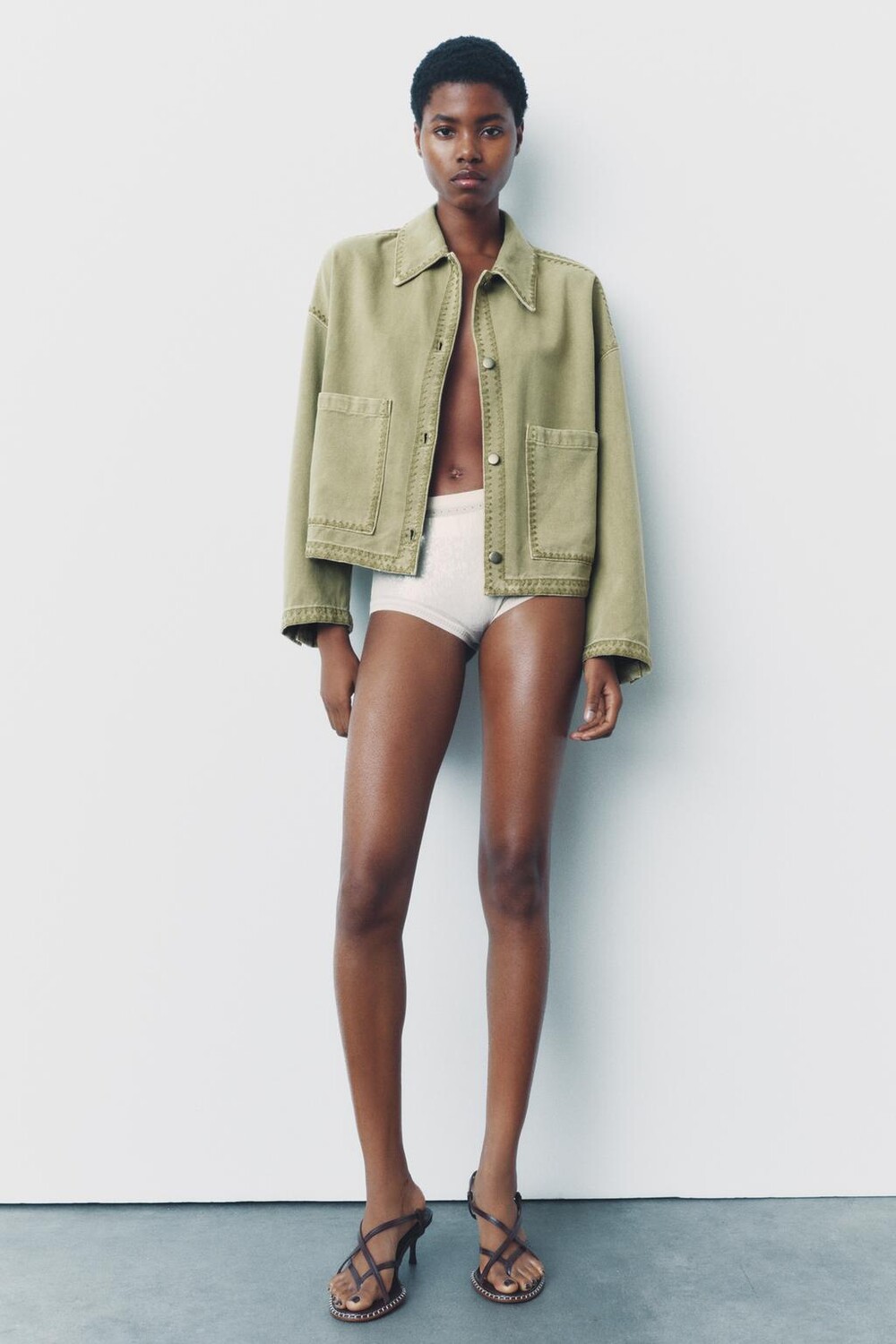 

Вышитая куртка ZARA, камень