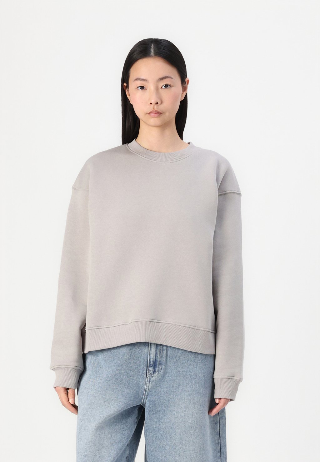 

Толстовка BASIC Gina Tricot, серый