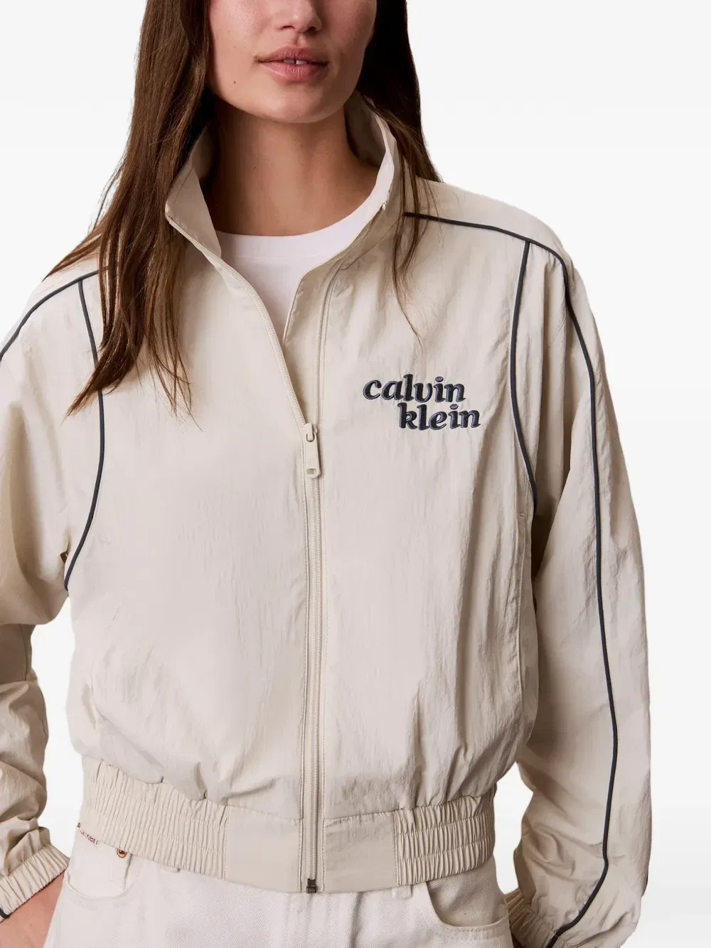 Куртка с окантовкой и вышитым логотипом Calvin Klein, бежевый — фото 4