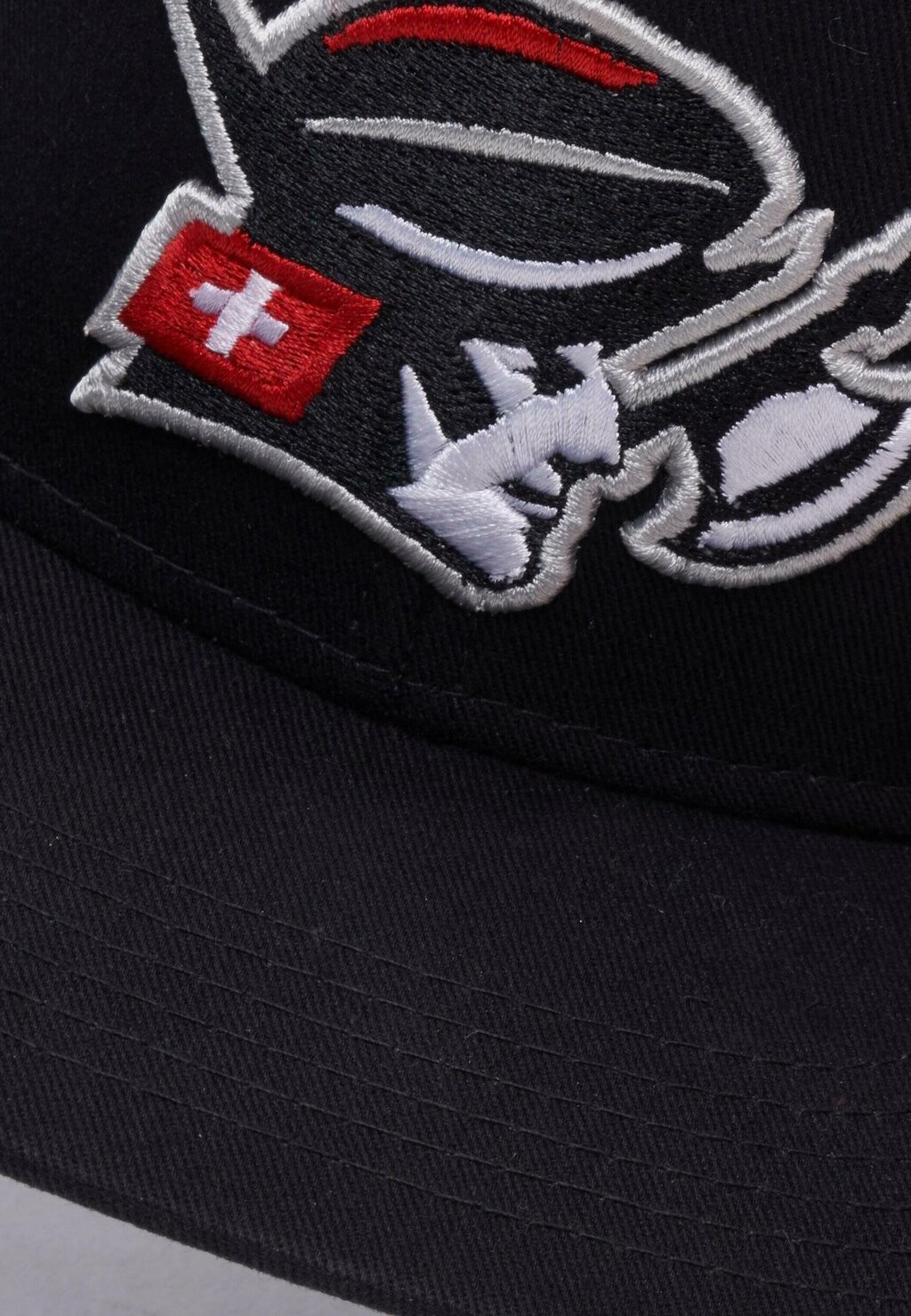 

Бейсболка EUROPEAN LEAGUE OF FOOTBALL HELVETIC GUARDS SNAPBACK DEF, черный