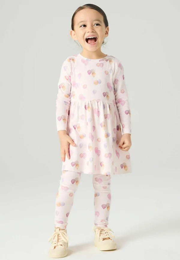 Платье kleid прямого кроя Name It, Carinaria
