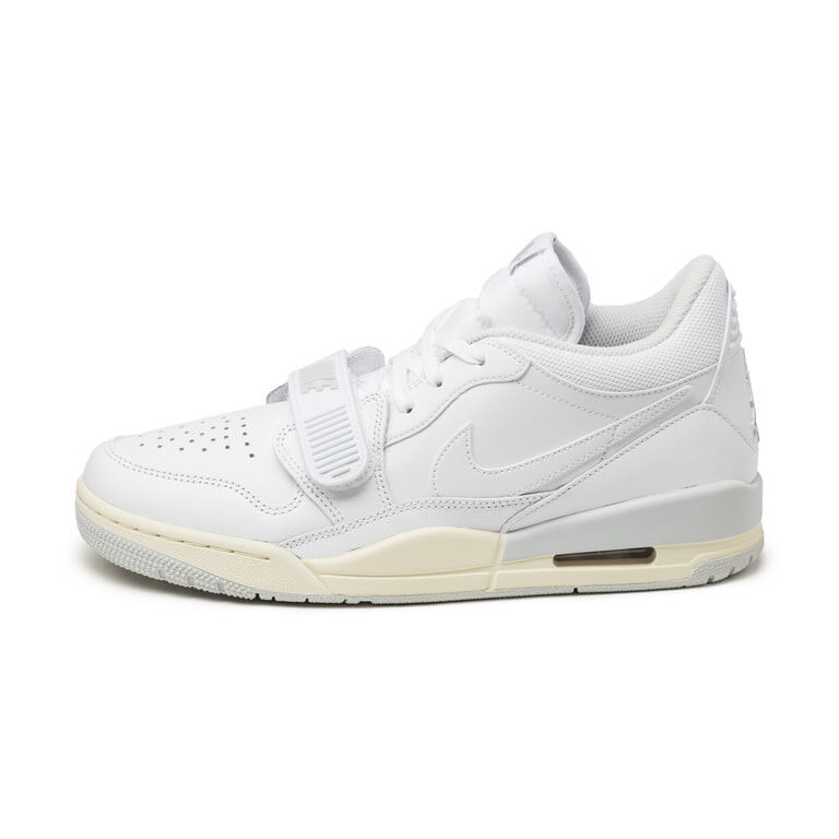 

Кроссовки Nike Air Legacy 312 Low Jordan, белый