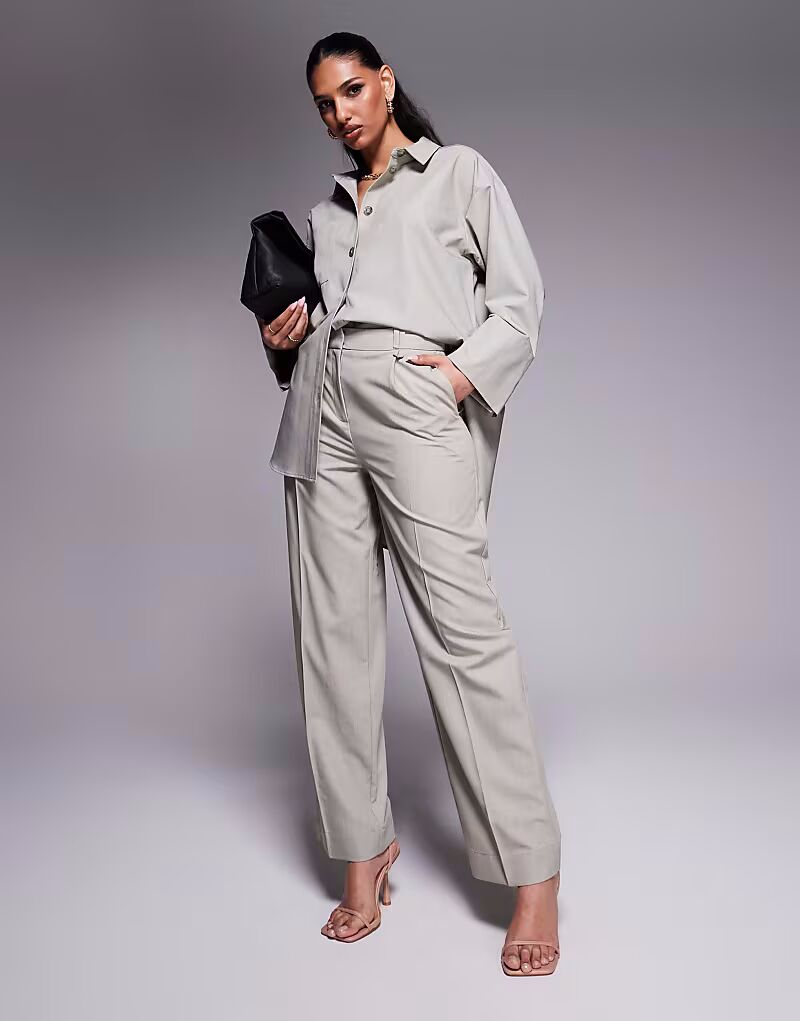 

Костюмные брюки River Island широкого кроя бежевого цвета