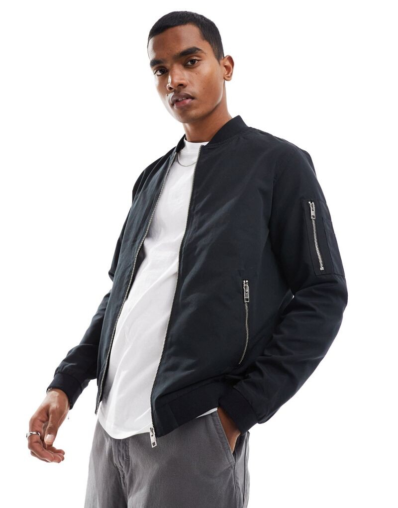 

Базовый черный бомбер Jack & Jones