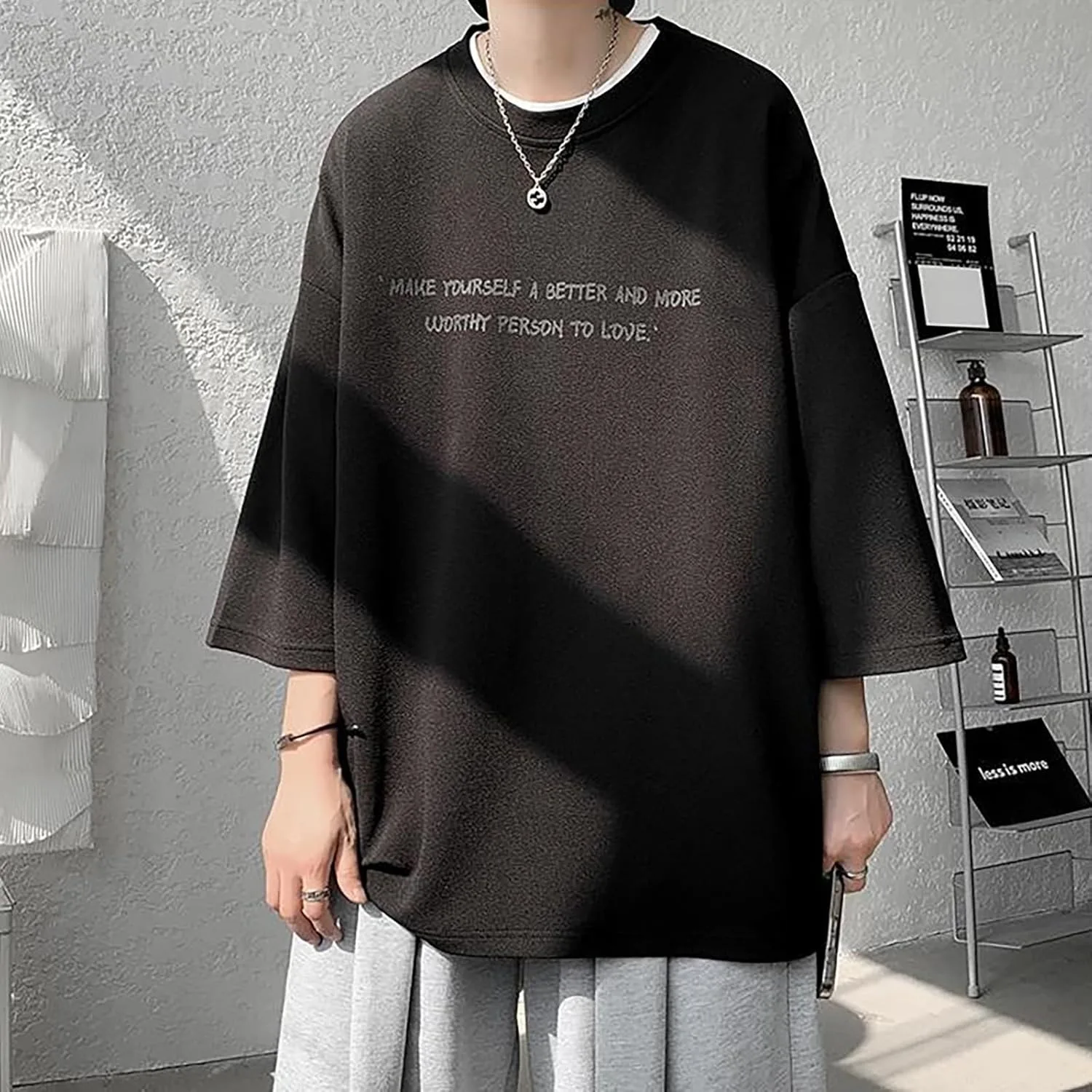 Стильная мужская футболка Relaxed Fit с круглым вырезом — фото 2