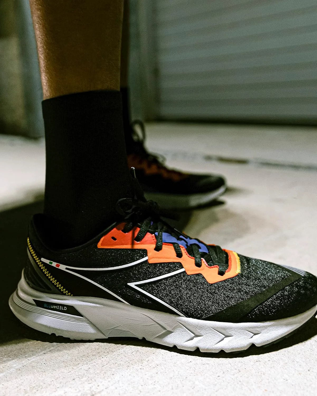 

Мужские кроссовки Diadora Mythos Blushield Volo на шнуровке, черный