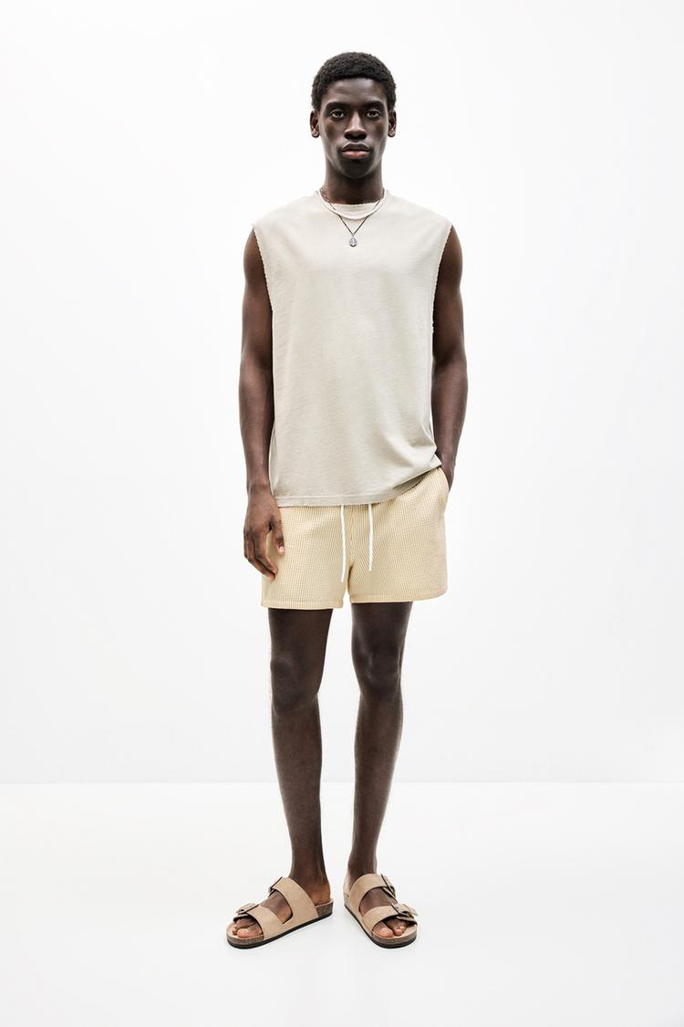 

Плавки полосатые из ткани сирсакер Pull And Bear, желтый