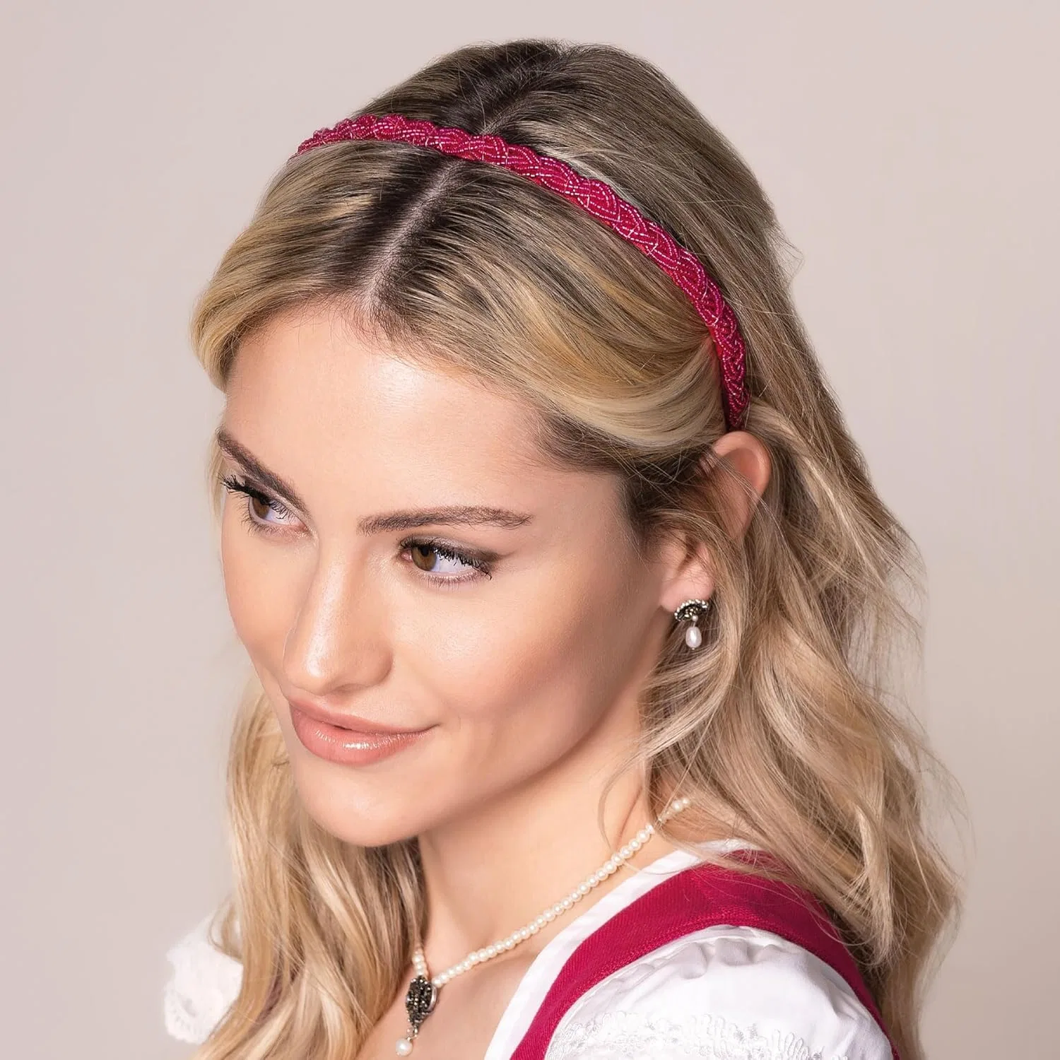 Женский традиционный ободок для волос с бусинами «ADV138» от Alpenflüstern Alpenflüstern, (Fuchsia-Pink) — фото 2