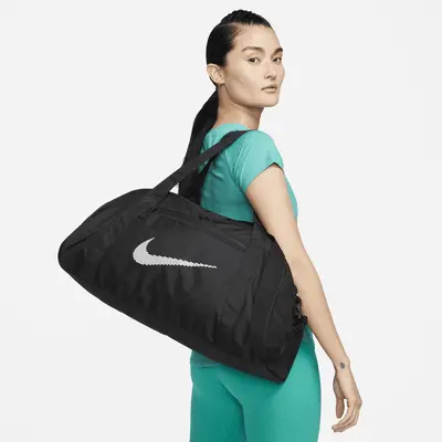 

Сумка Nike Gym Club Duffel Bag (24л), черный/белый