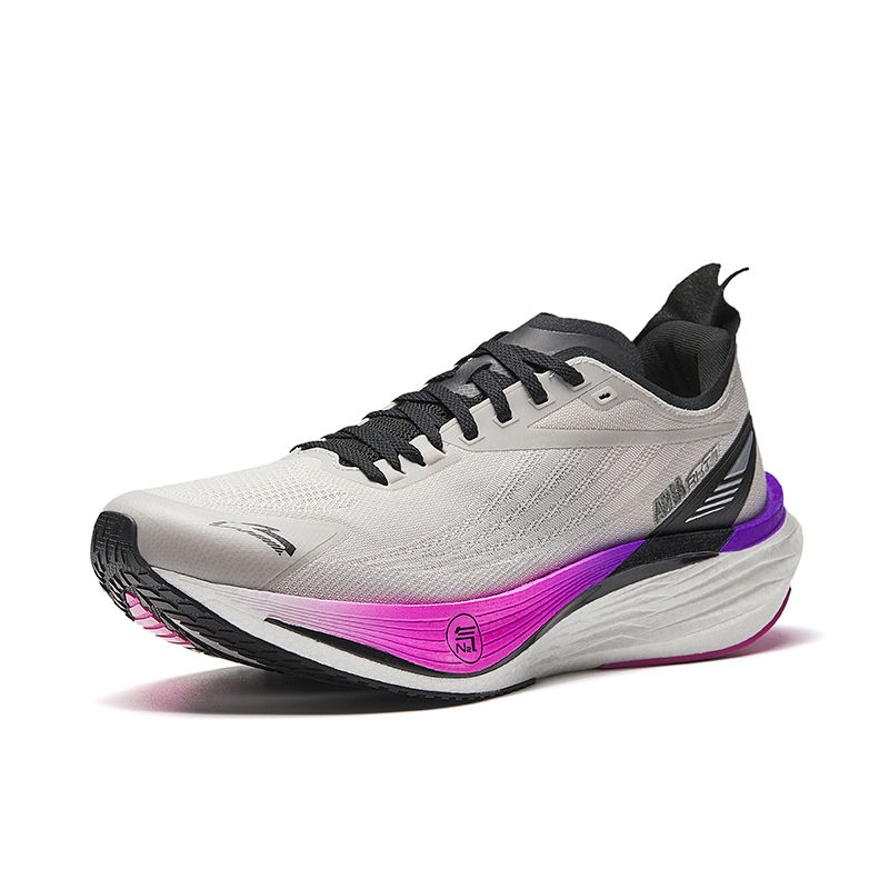 

ANTA Мужские беговые кроссовки Cumulus Gray/Basic Black, цвет Cumulus Gray/Basic Black