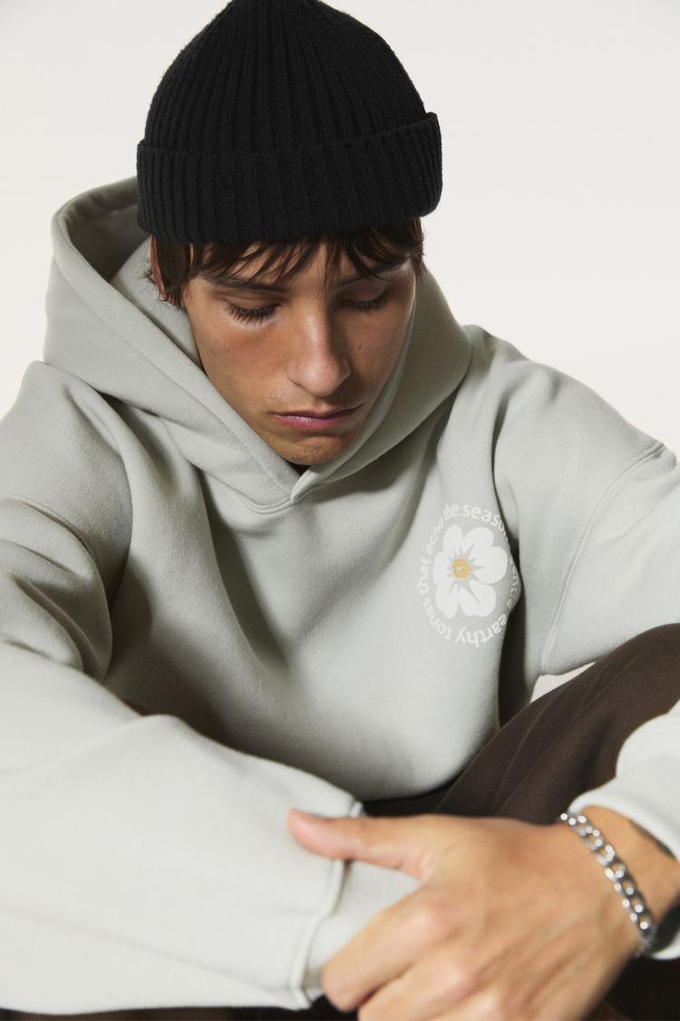 

Цветочная толстовка с капюшоном Pull And Bear, зеленый