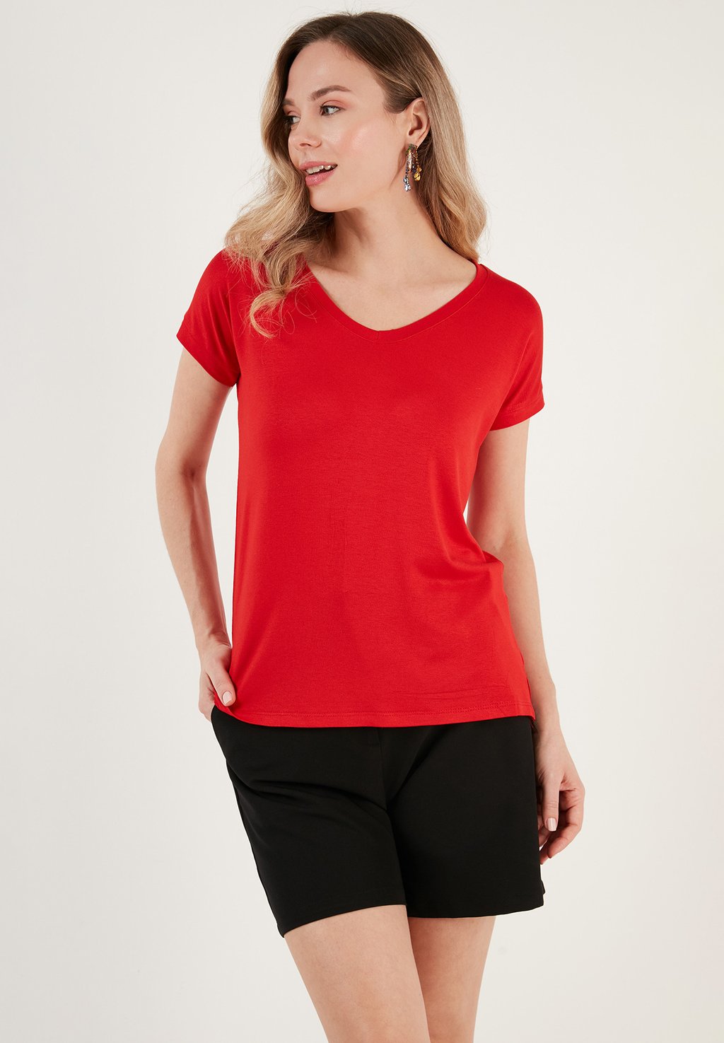 

Базовая футболка REGULAR FIT LELA, красный