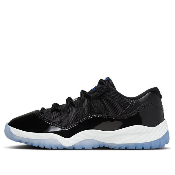 

Кроссовки 11 низкие Air Jordan, черный