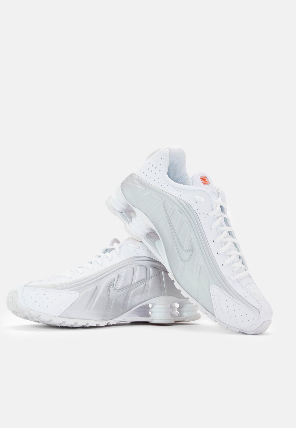 Кроссовки на шнуровке SHOX R4 Nike, белый