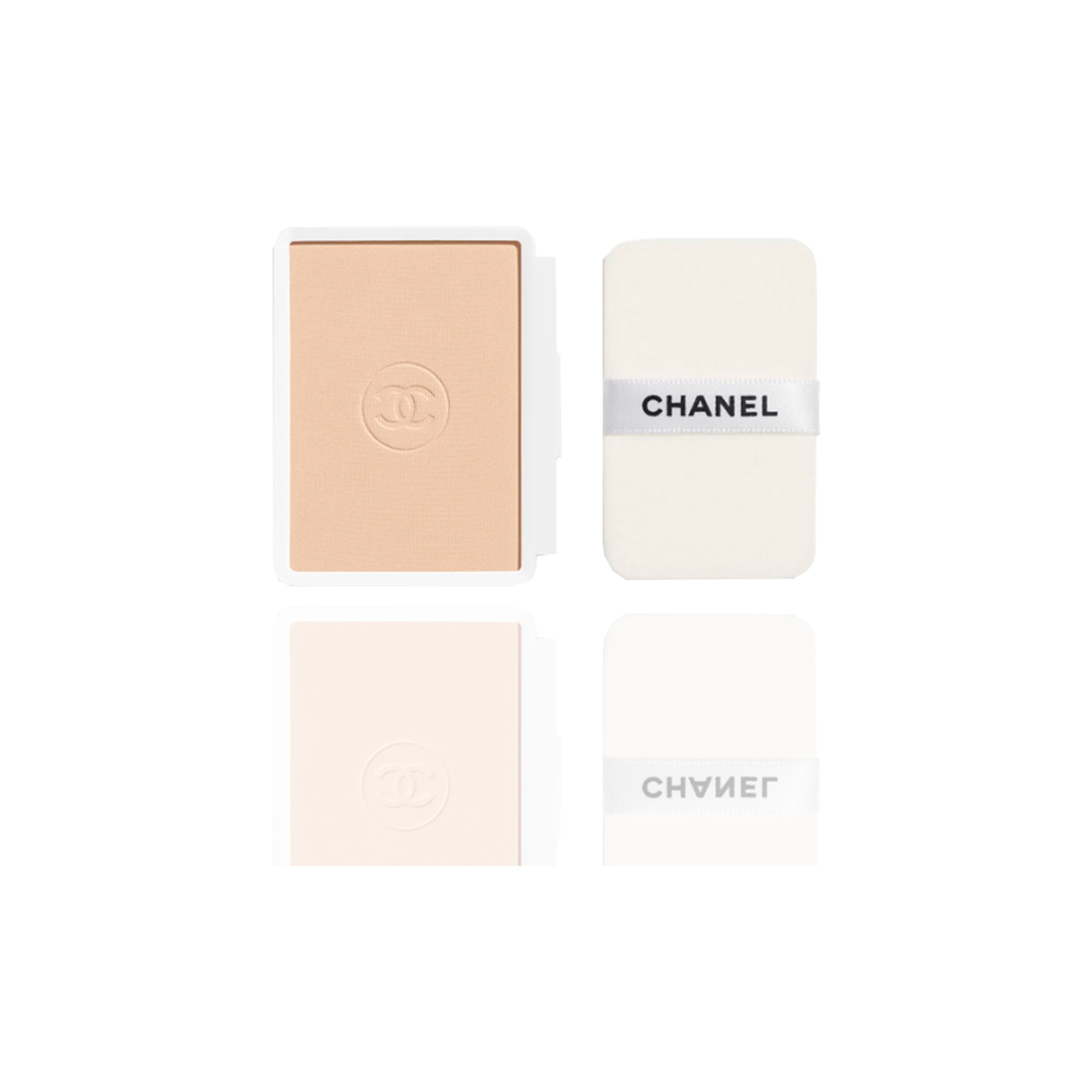 

CHANEL Пудра Brilliance Bright White для легкого нанесения и коррекции тона кожи 12g