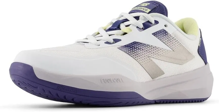 Кроссовки теннисные New Balance FuelCell 796 V4, белый