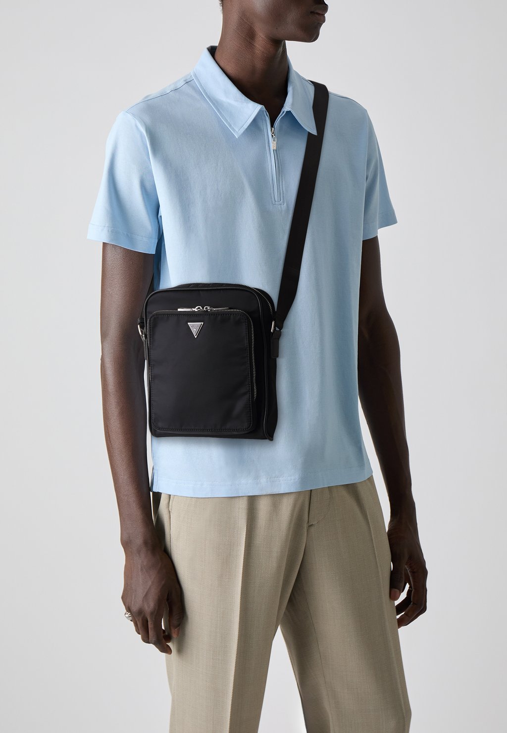 

Сумка через плечо MILANO CROSSBODY POCKET - Across body bag Guess, черный