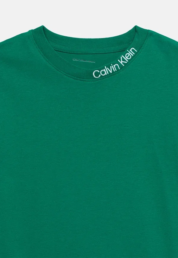 Футболка Calvin Klein Jeans Logo basic t-shirt, сочно-зеленый — фото 3