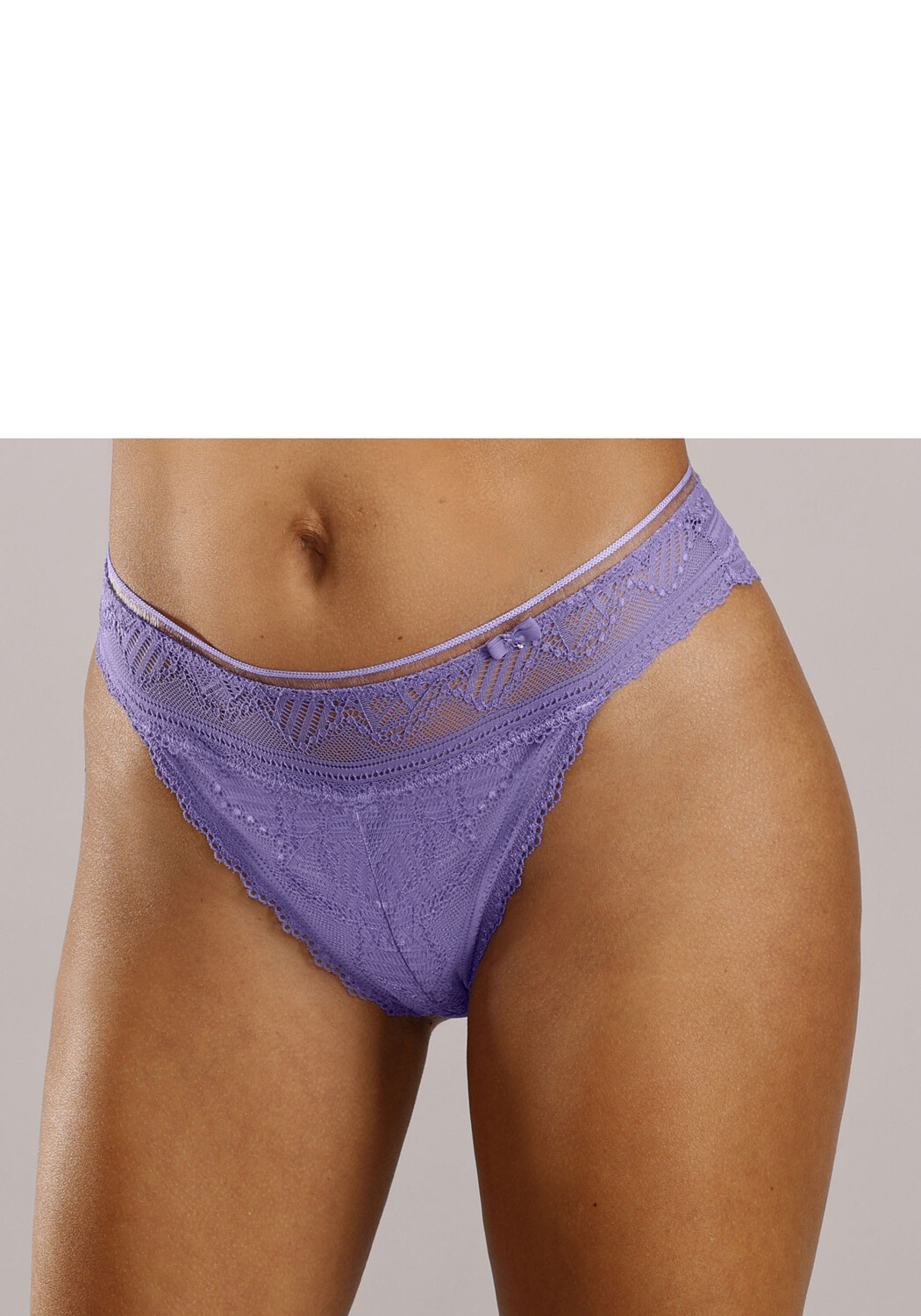 

Стринги LASCANA, цвет violet