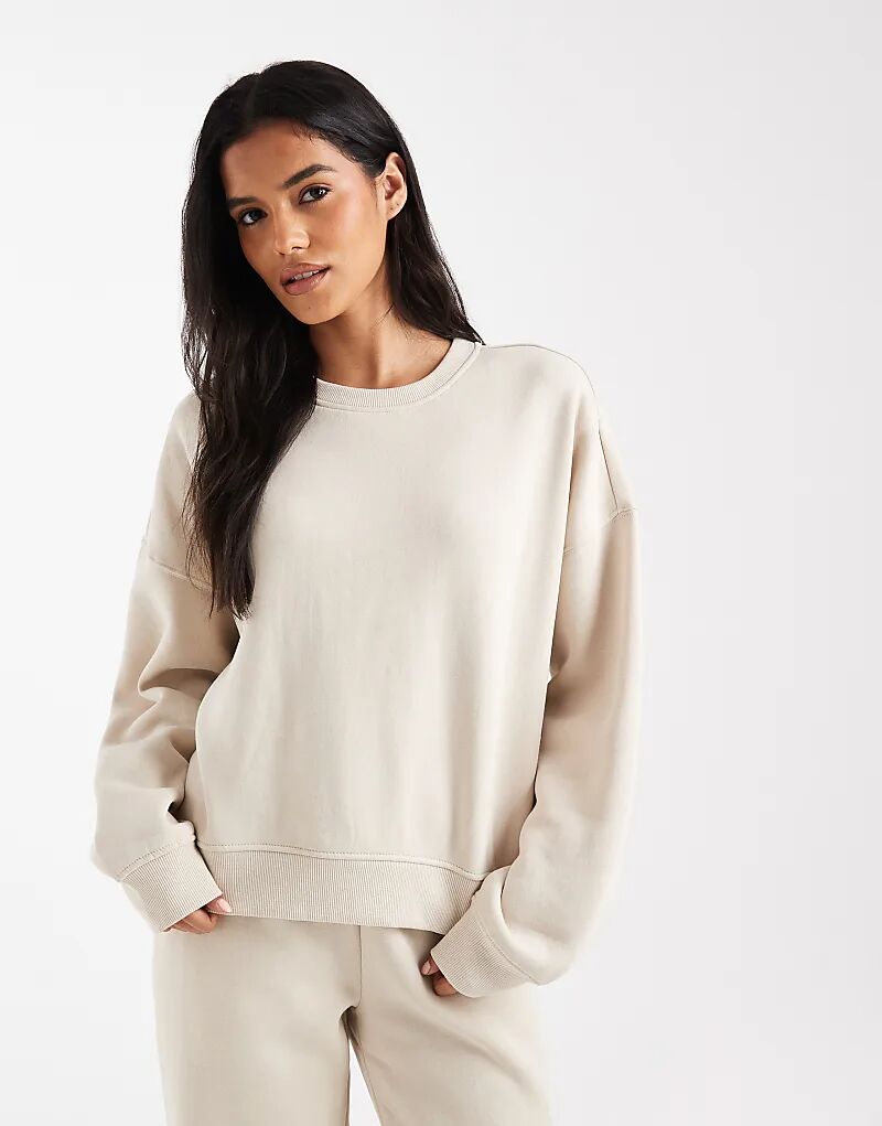 

ONLY свитшот с круглым вырезом и заниженной линией плеч в цвете Stone