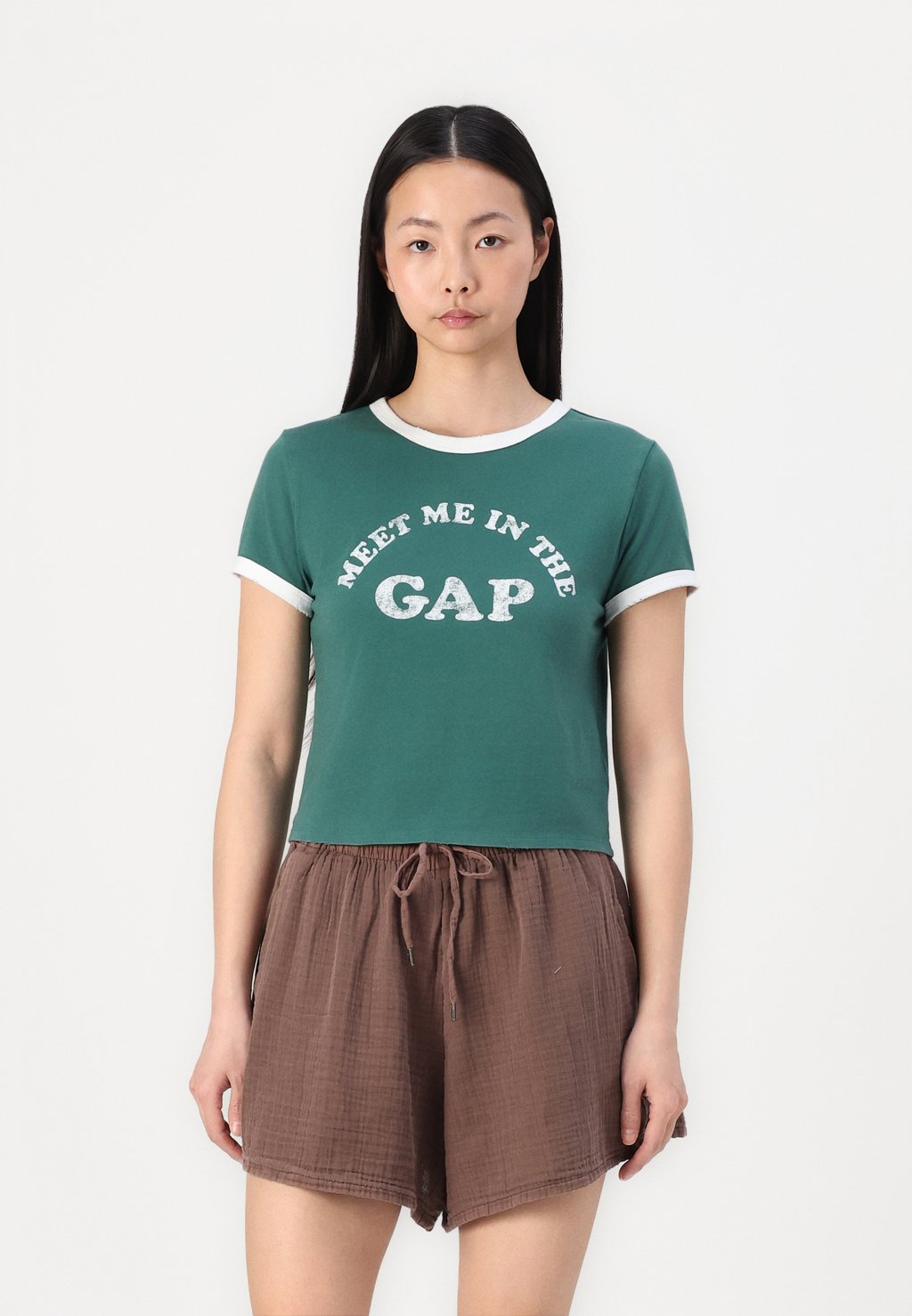 

Футболка с принтом LOGO MEET ME CROP CREW GAP, зеленый