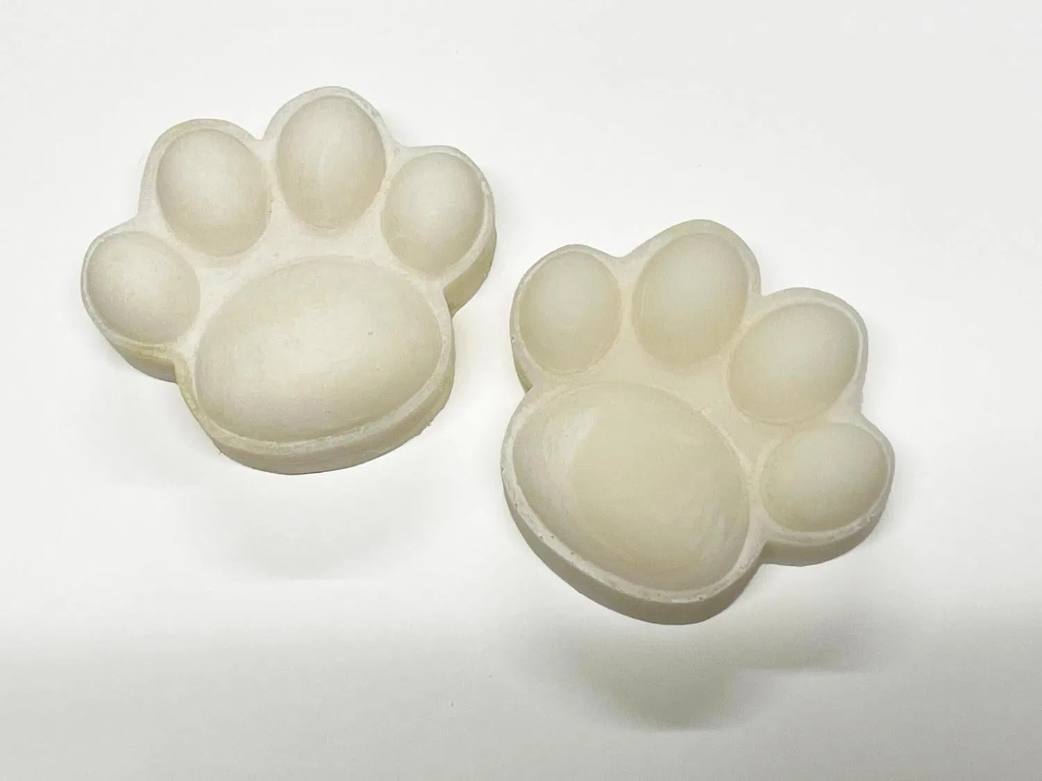 Мыло для питомцев и людей Paw Soap Shirasagi Soap & Cosmetics, 2 шт по 80 г — фото 2