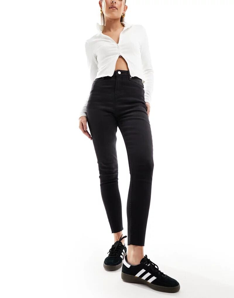 

Черные джинсы скинни Miss Selfridge